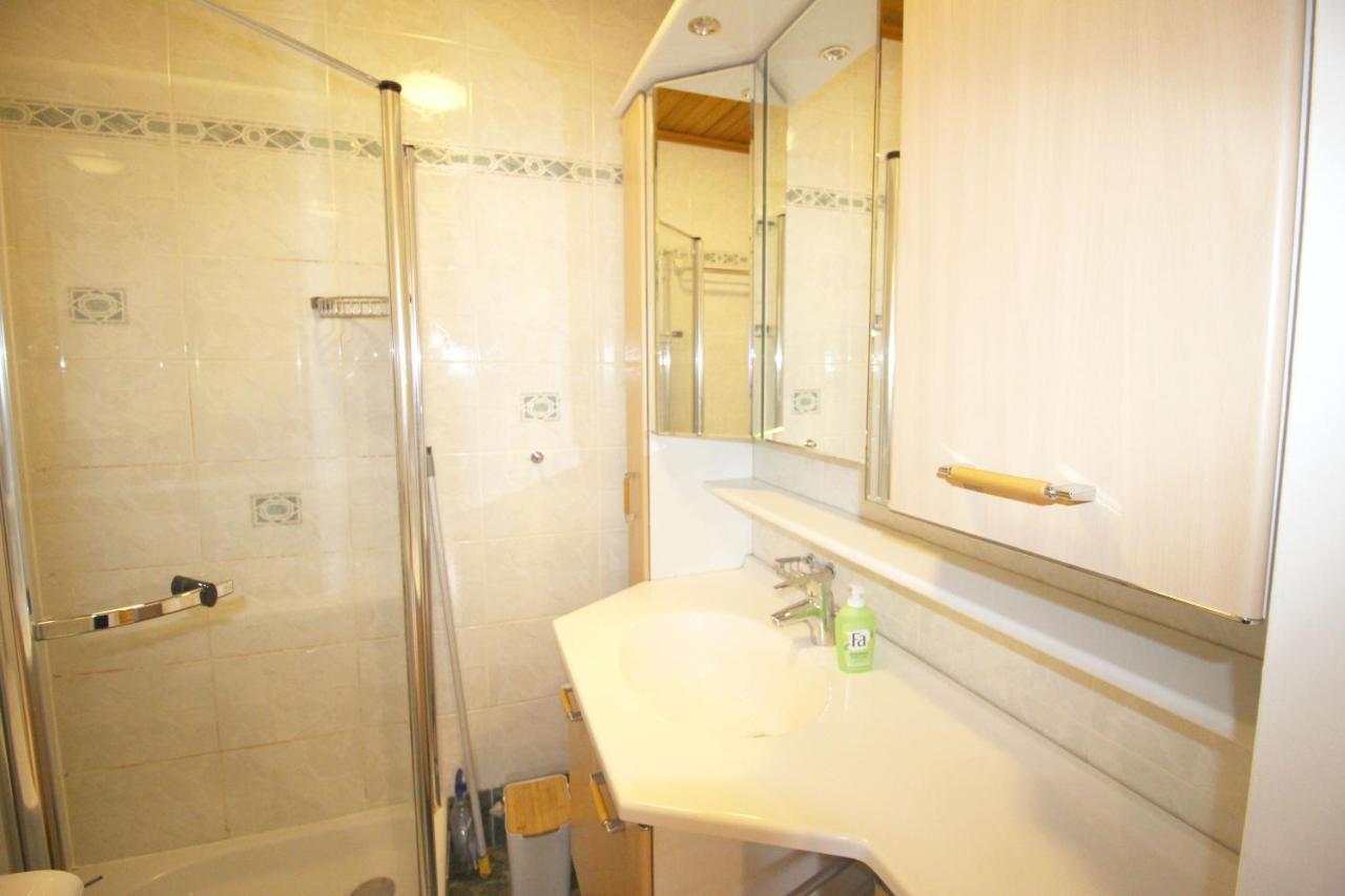 Geraeumige Ferienwohnung Im Zentrum Санкт-Пёльтен Экстерьер фото