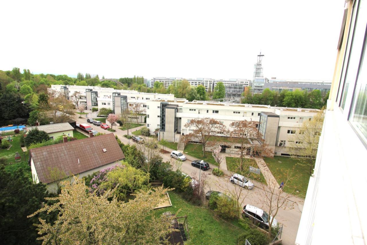 Geraeumige Ferienwohnung Im Zentrum Санкт-Пёльтен Экстерьер фото